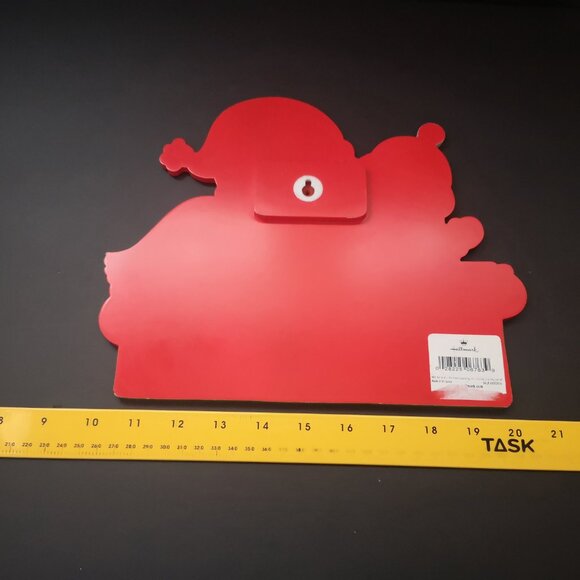 Hallmark Plastic Snowman Winter Theme "Keep Snuggly" Wall Hanging - Picture 3 of 3